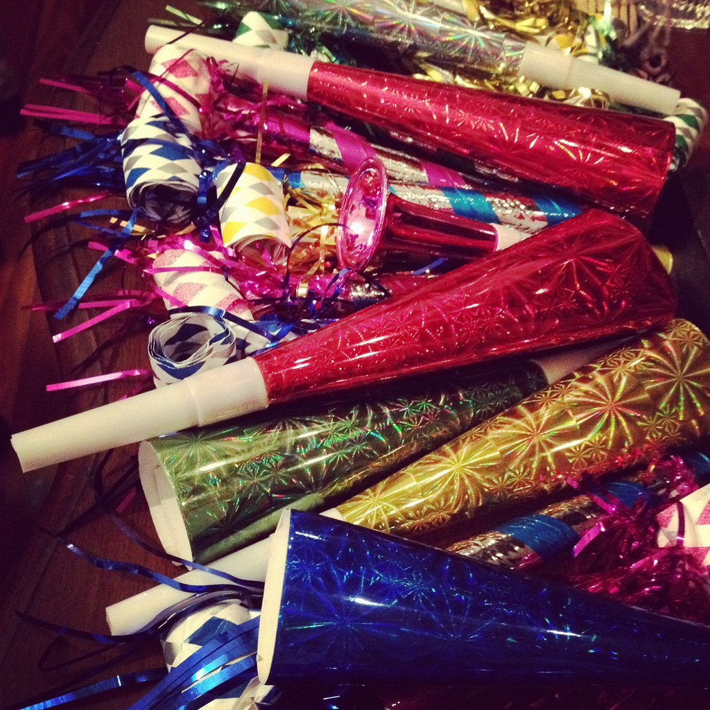 new years eve noisemakers